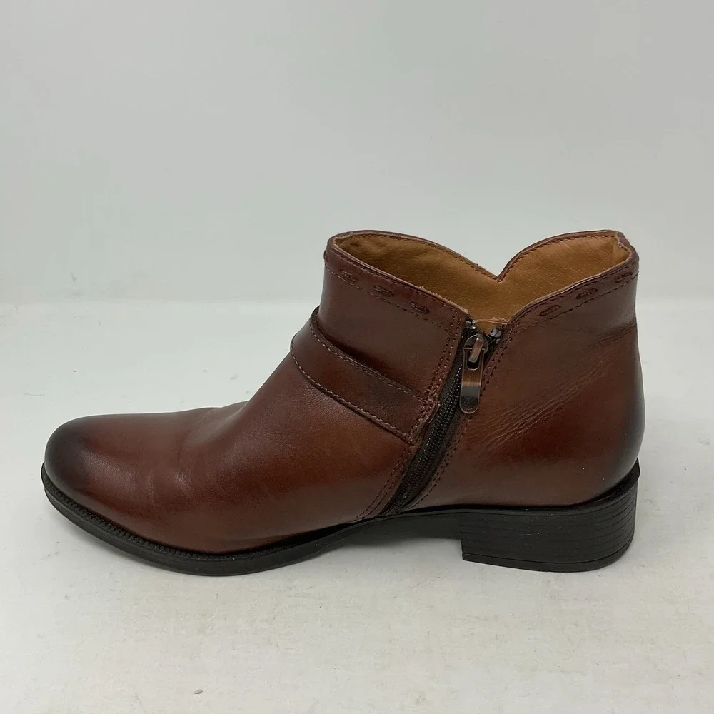 bussola ankle boots